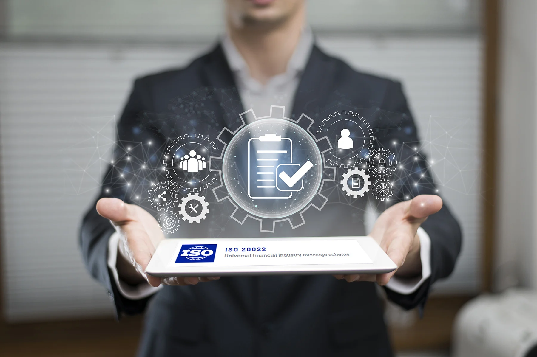 Smart Messaging in Modern Finance: Speed, Security, and Compliance