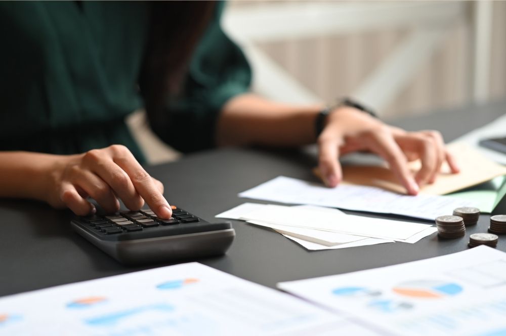 Crafting Sustainable Spending Plans: The Art of Money Management