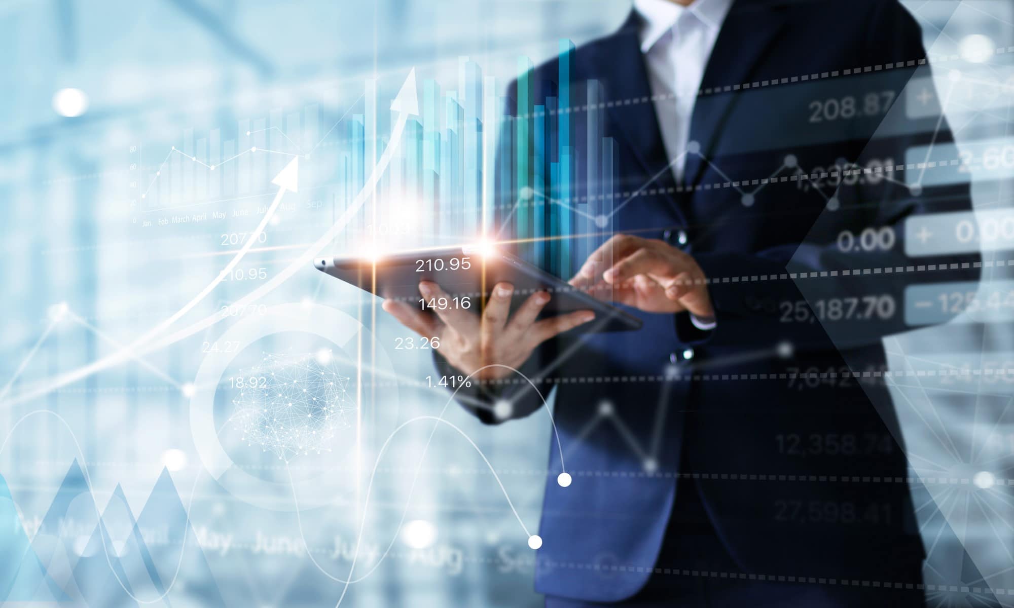 Strategic Edge: Leveraging Competitive Intelligence and Risk Management through Alternative Data